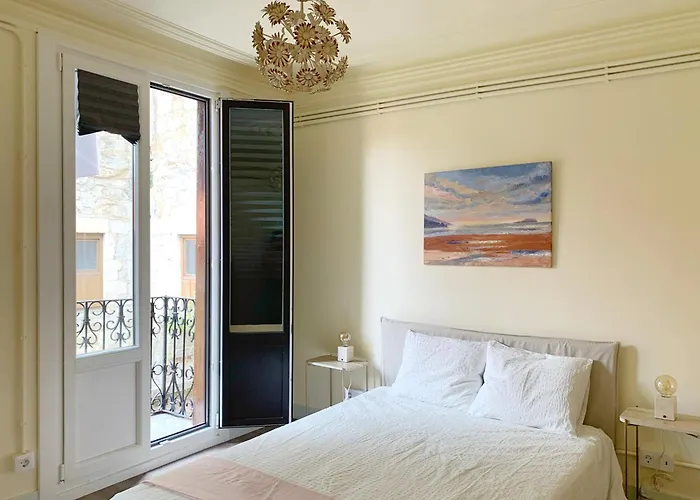 Charming Flat In Historic Centre By Santa Maria Bermeo