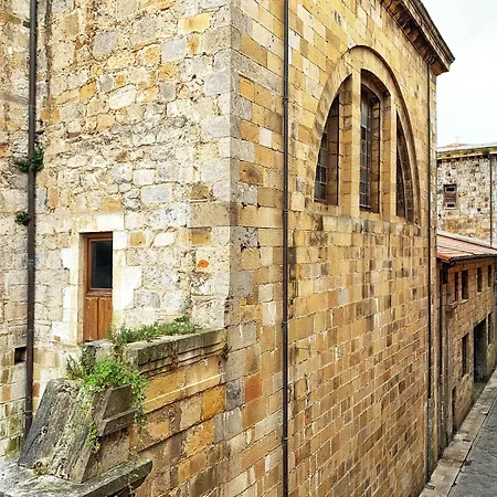 Charming Flat In Historic Centre By Santa Maria * Bermeo