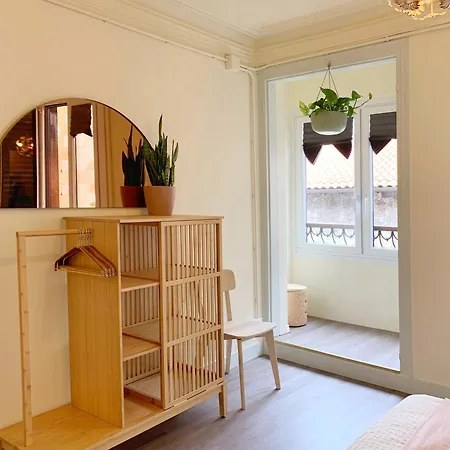 Lejlighed Charming Flat In Historic Centre By Santa Maria