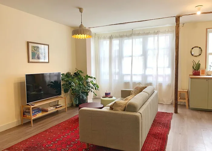 Apartment Charming Flat In Historic Centre By Santa Maria